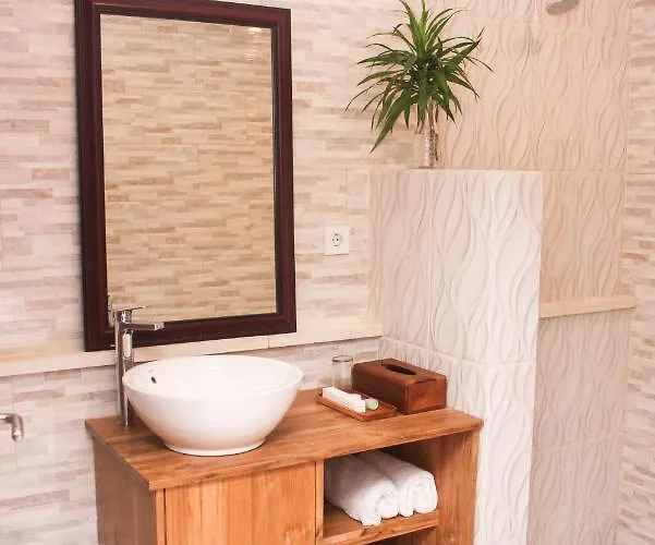 Santi Guest house 4*